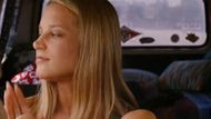 Bridget Fonda as Melanie Ralston in Jackie Brown | Image via: A Band Apart